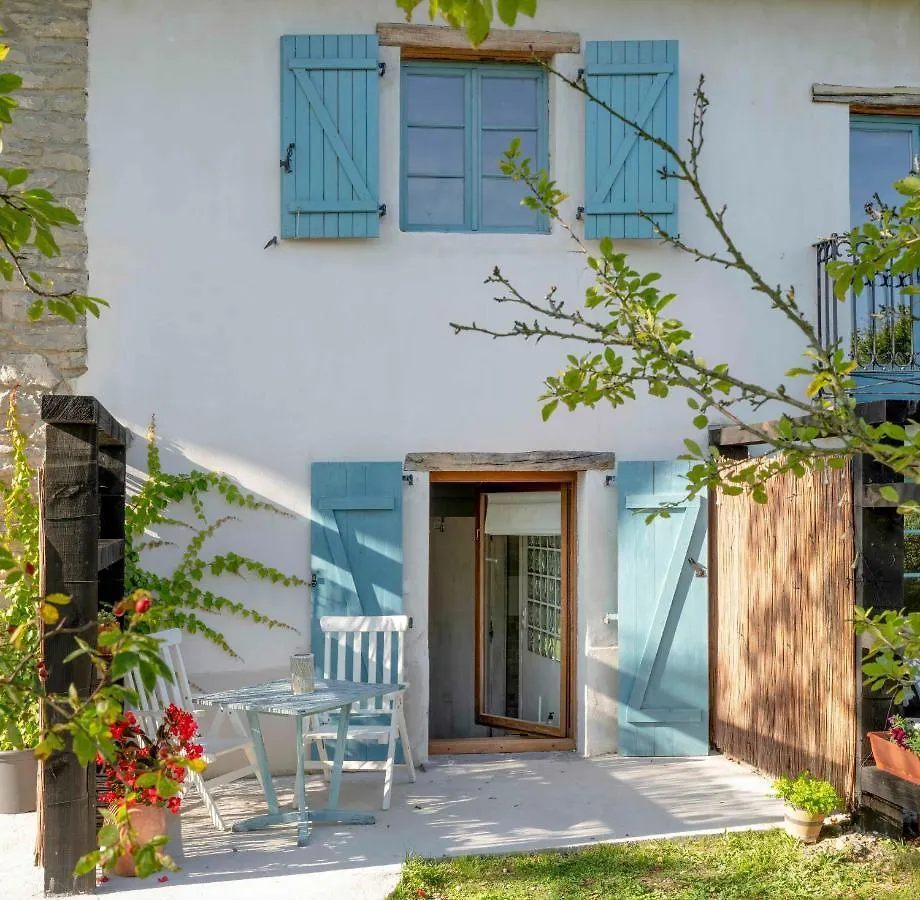 Apartment Casa Rural Ulle Gorri Unza Spain
