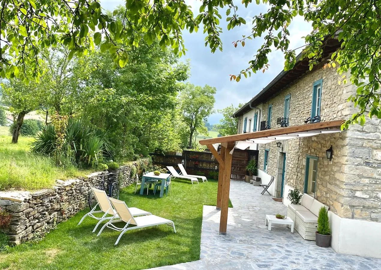 Apartment Casa Rural Ulle Gorri Unza Spain