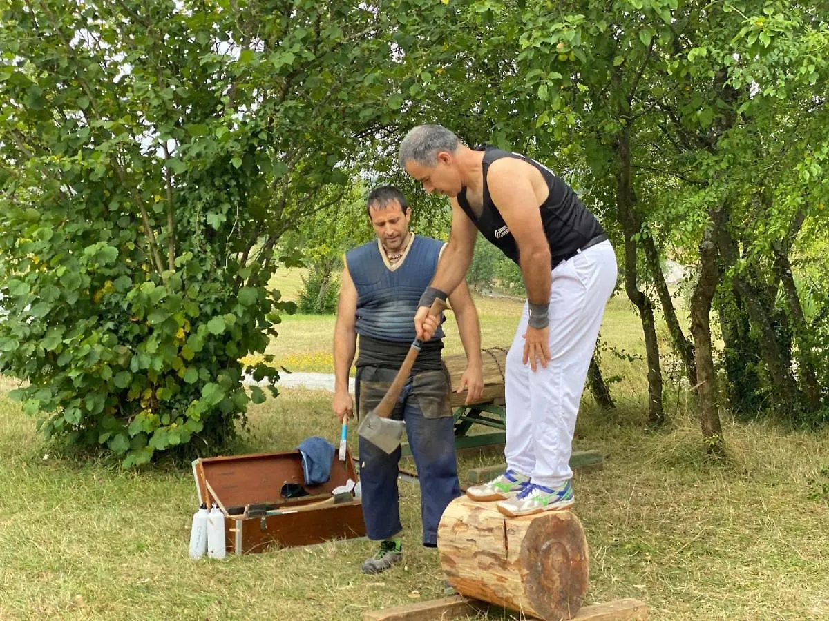 Casa Rural Ulle Gorri Unza 0*,