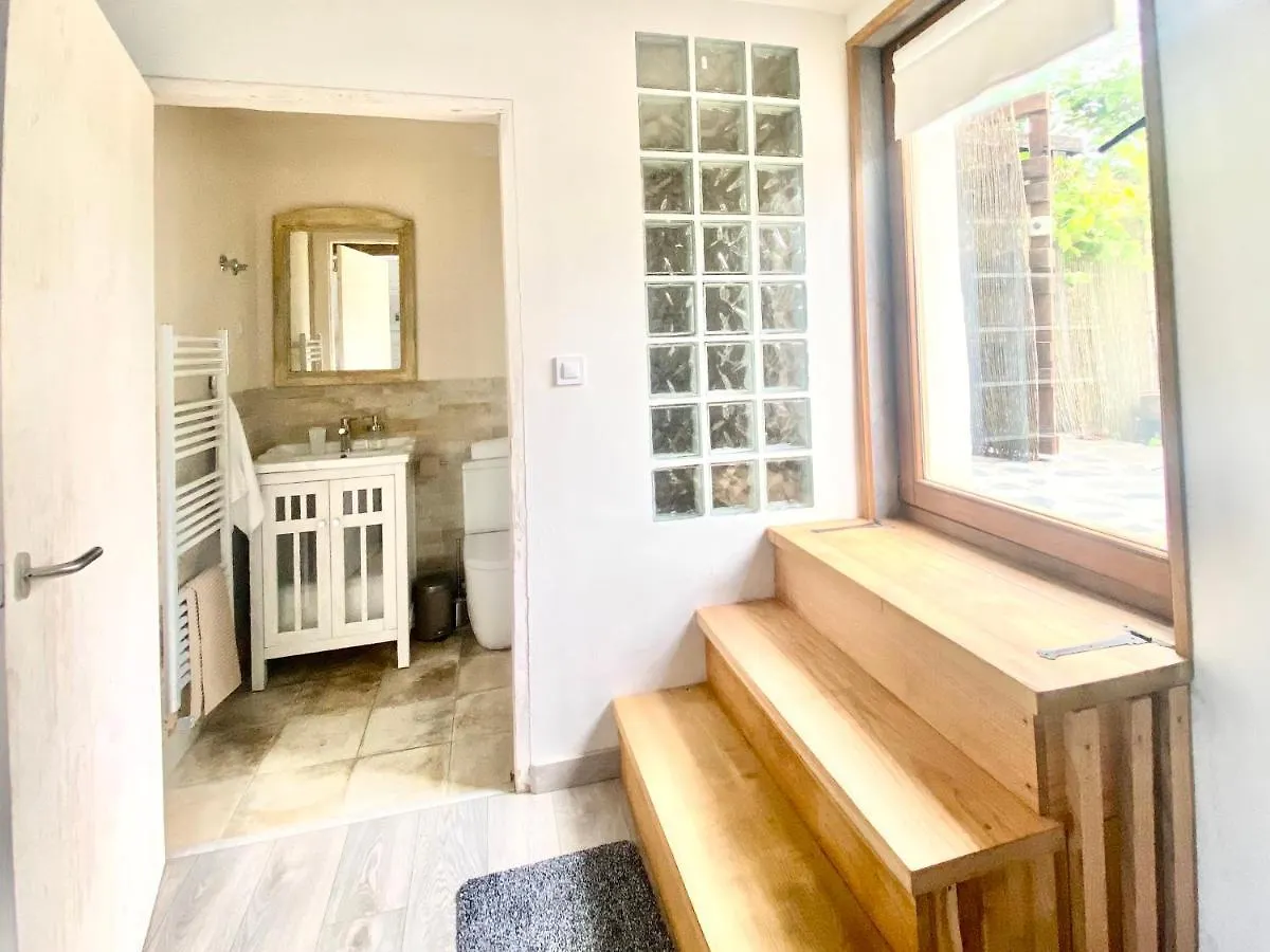 Casa Rural Ulle Gorri Unza 0*,  Spain